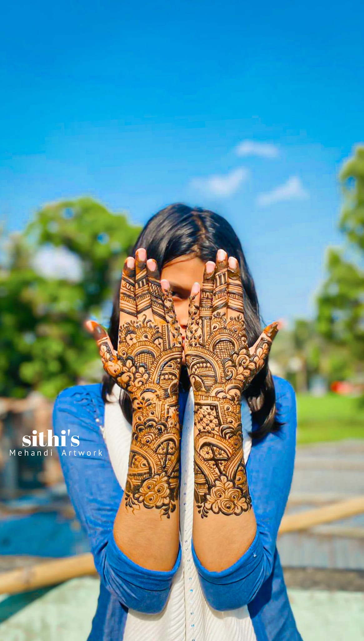 Styles of Back Hand Mehndi Designs