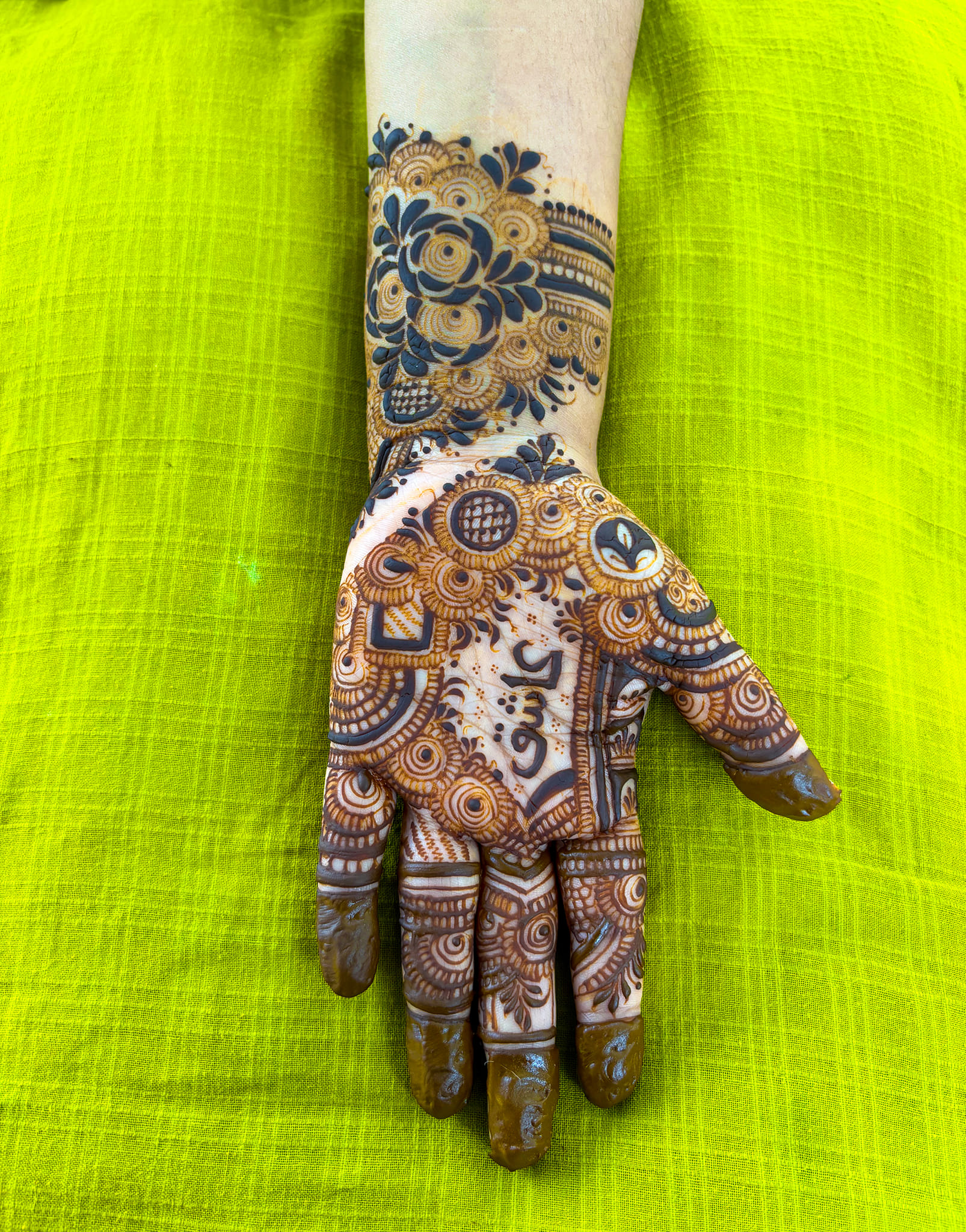 front hand mehndi design simple and easy for girl arabic