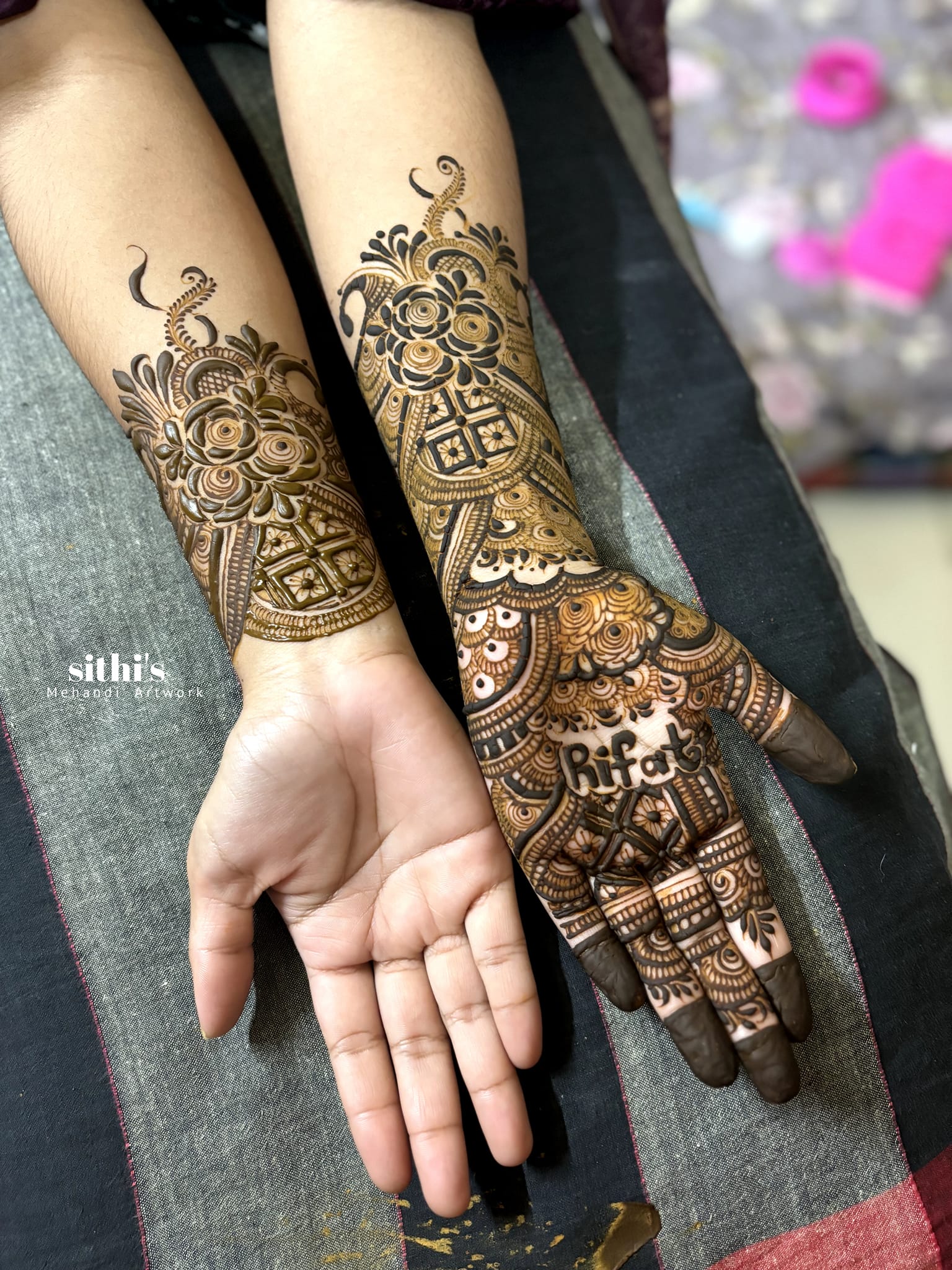 front hand mehndi design simple and easy for kids